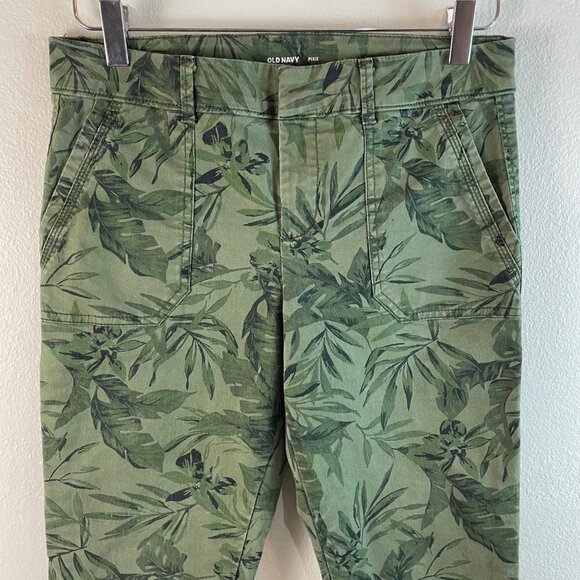 Old Navy Olive Green Leaf Camouflage Print Pixie Pants Size 4 - Picture 3 of 10